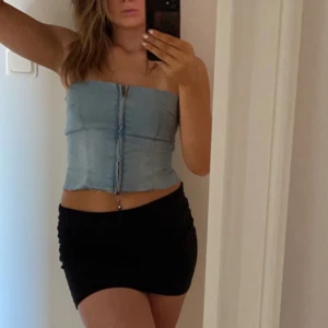 Jeanstopp - Fin topp som jag tyvärr itne använder längre, den är second hand och därför lite slitage, men funkar fortfarande! 