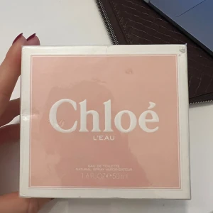 Chloé parfym - Helt ny fått i present men ej öppnat. Fortfarande plomberad:)