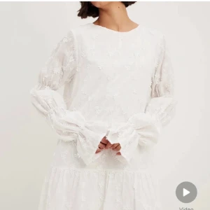 Klänning från nakd  - Perfekt för studenten !🩷