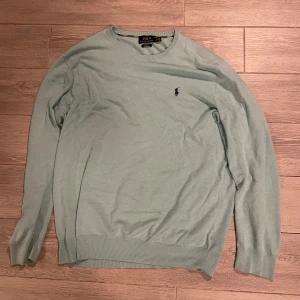 ralph lauren tröja  - Bra skick men använd 7/10