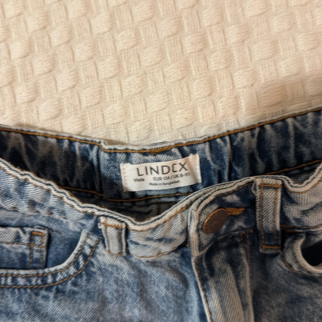 Blå jeansshorts från Lindex - 91