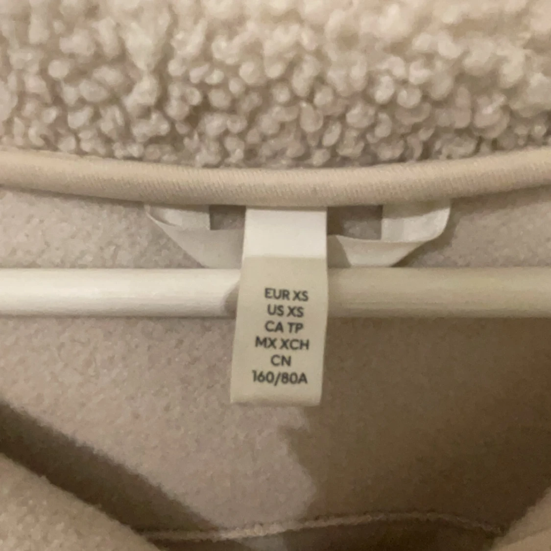 Beige teddyjacka med dragkedja - 91