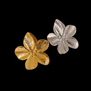 Ring - Fin Blom ring Finns i Guld/Silver Justerbar  89kr/st eller 169kr för två! Modell 160