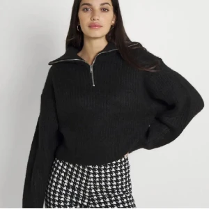 Tröja - Stickad tröja från gina tricot. Lite nopprig annars bra skick