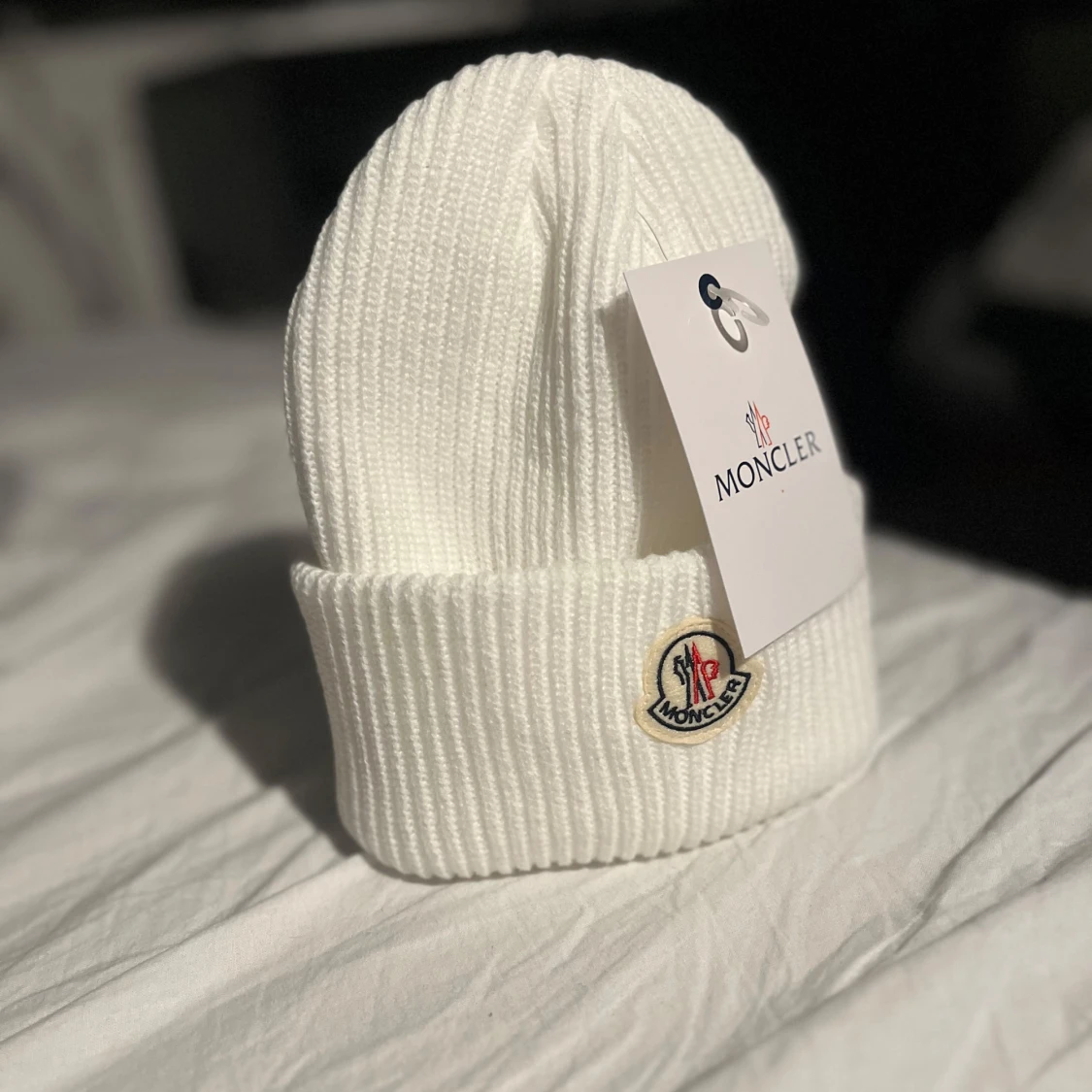 Moncler mössa