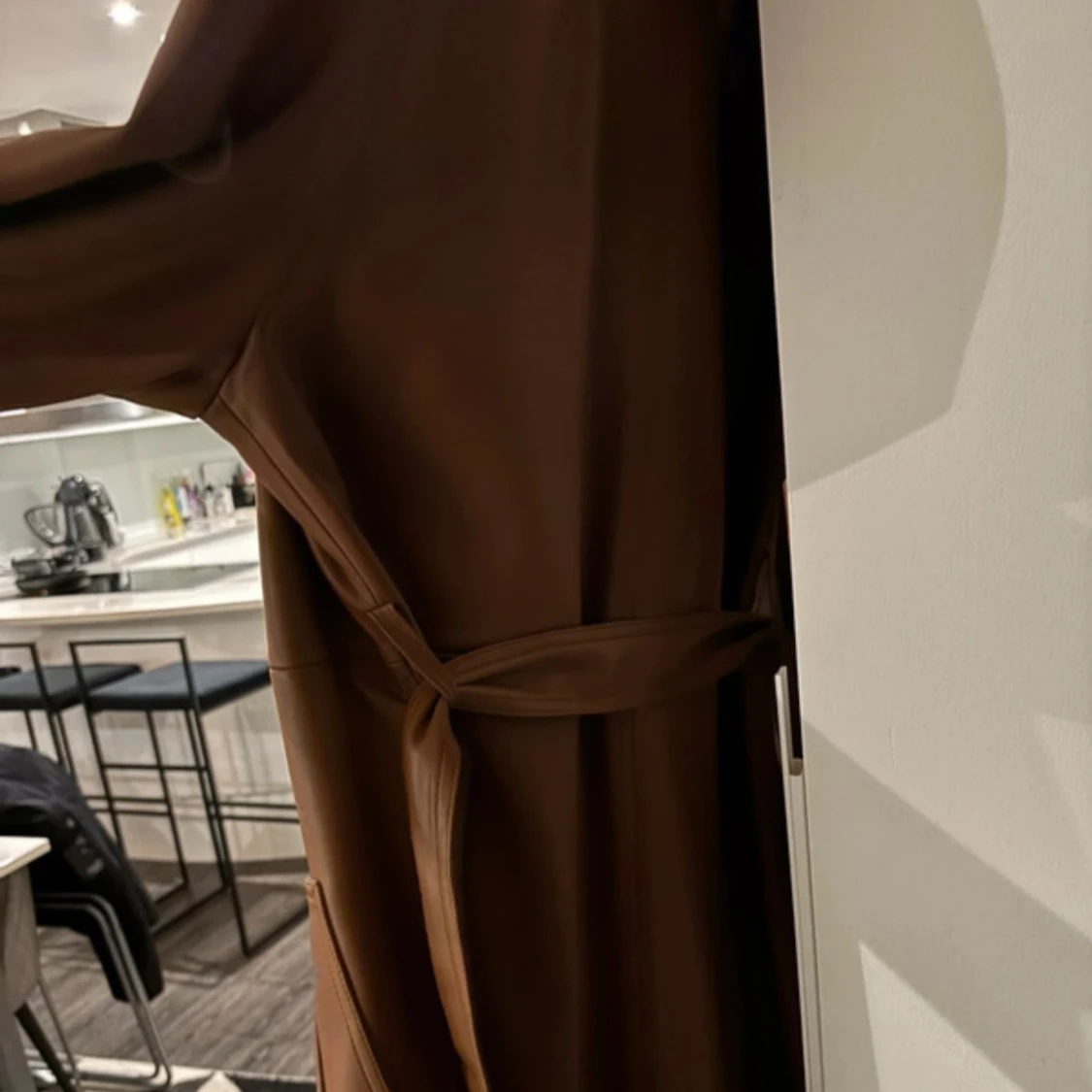 Brun trenchcoat från Zara - 90