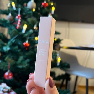 CAIA That Dewy Look eye glow - Säljer en CAIA That Dewy Look eye glow, glow för ögonlocken. Helt försluten/oöppnad. Säljer för 80kr exkl frakt!❤️