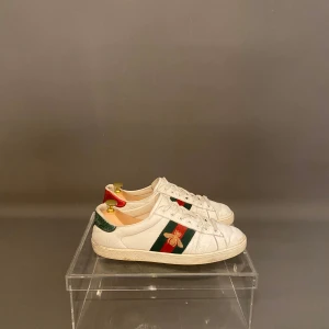 Gucci ace bee - Gucci ace bee sneakers | skick: 8/10 | storlek 42 eu