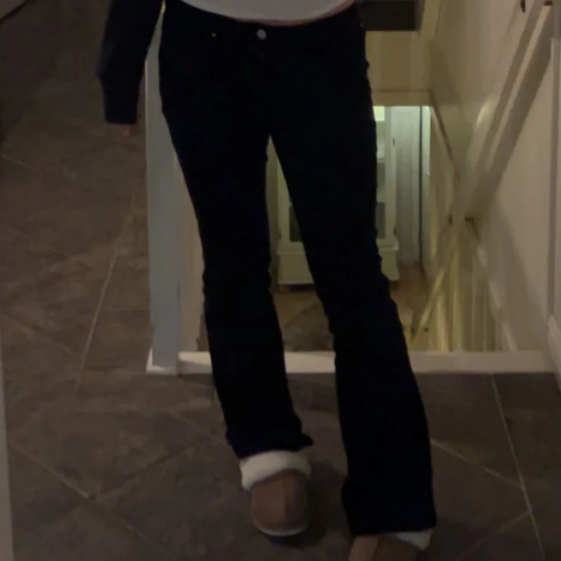 🖤SVARTA BOOTCUT JEANS🖤