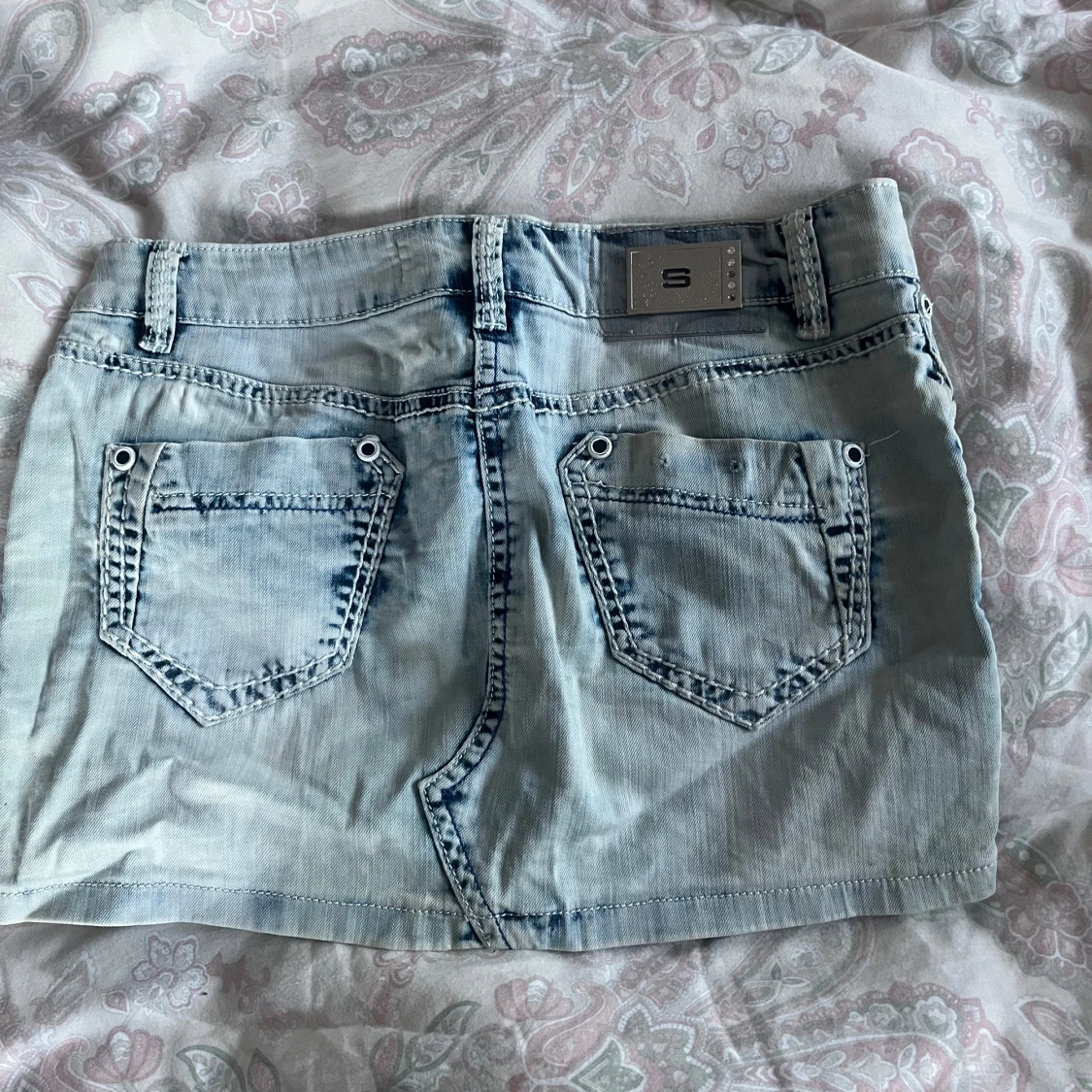 Ljusblå jeanskjol - 1