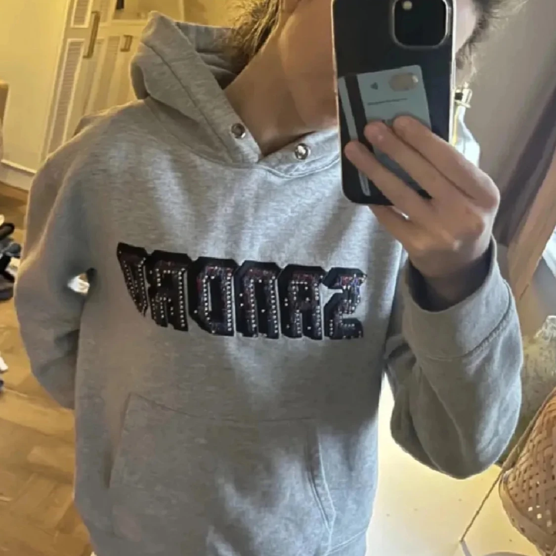 Grå hoodie från Sandro