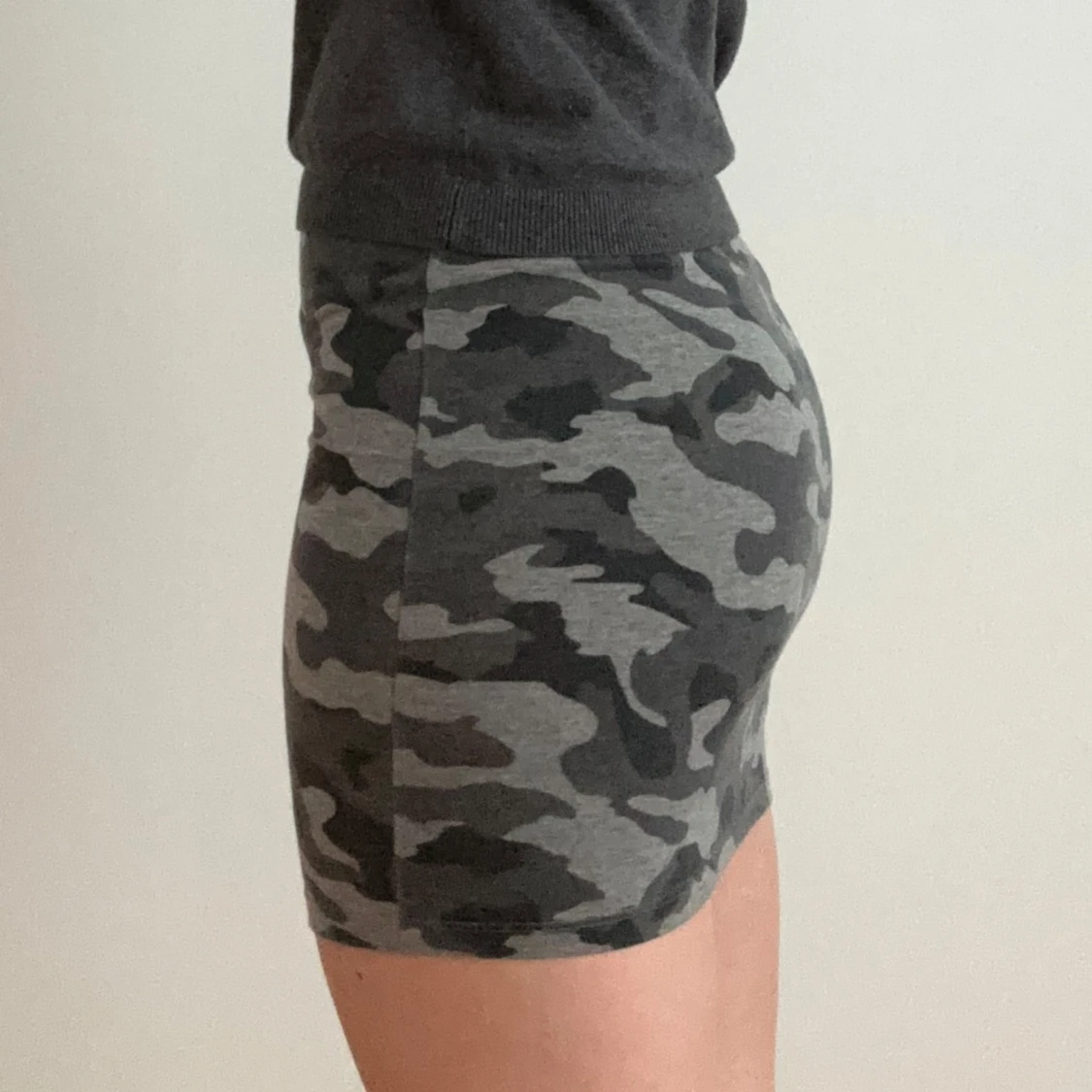 Camouflage kortkjol - 1