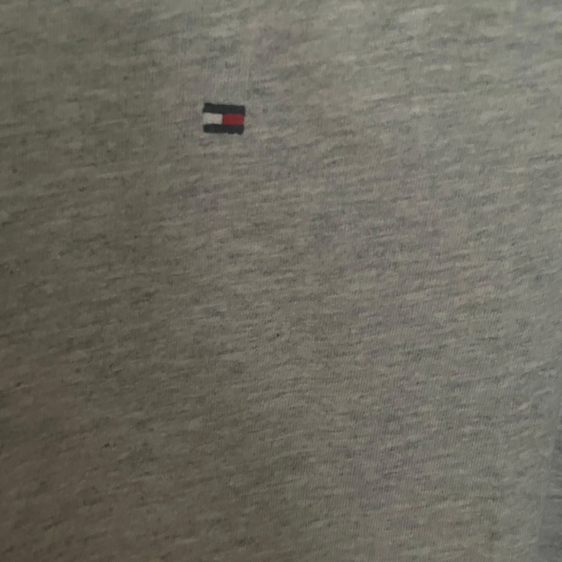 Grå långärmad tröja från Tommy Hilfiger - 2