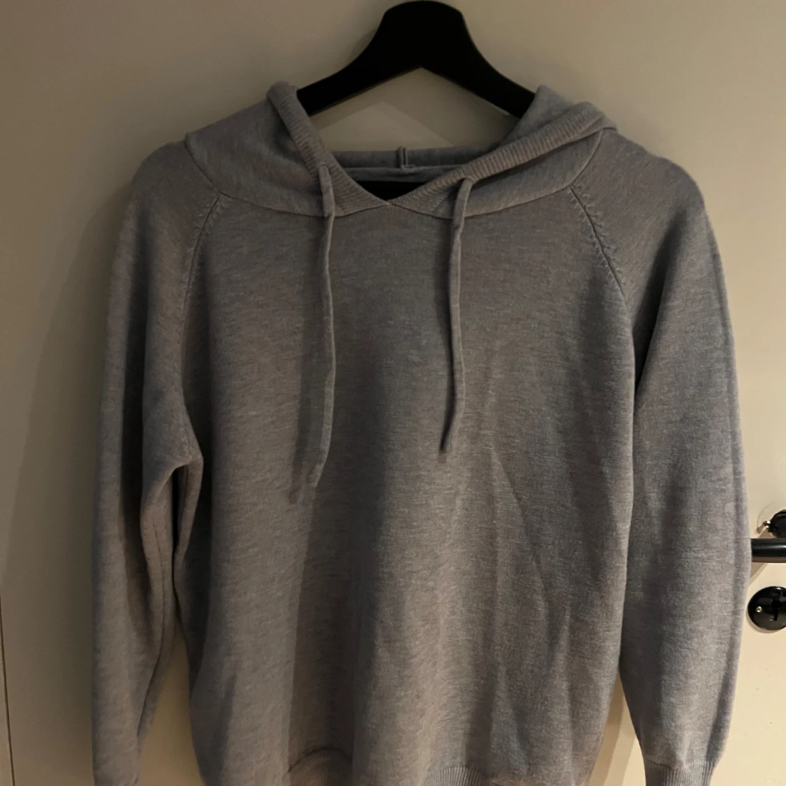 Grå Merinoull hoodie - 2