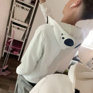 Cp company hoodie - CP Company zip i storlek Small Säljes då den inte passade mig. Har inget kvitto därav priset!