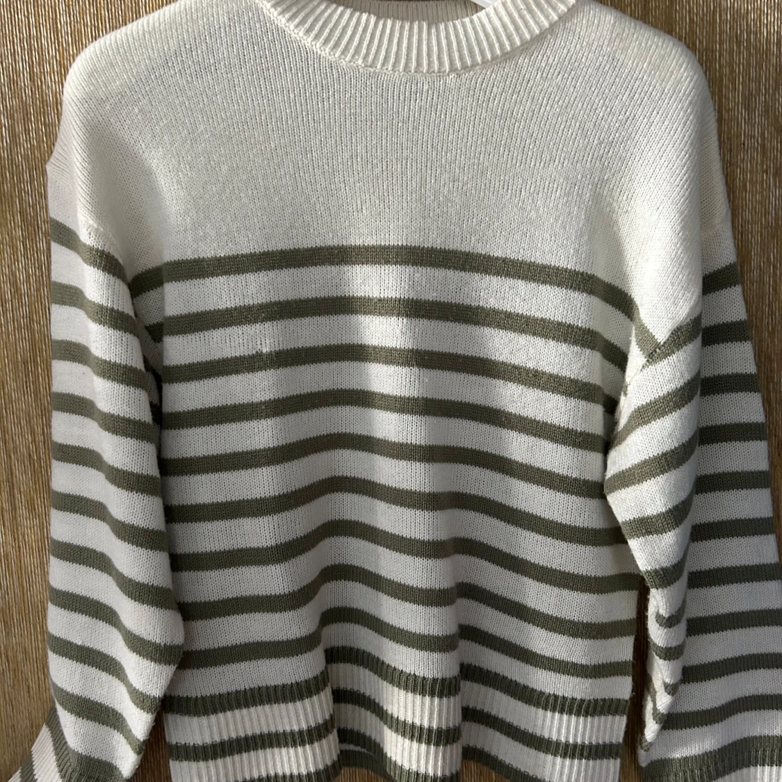 Randig stickad tröja - 90