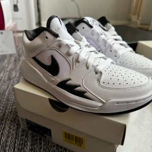 Jordan Stadium 90 - Helt nya och oanvända, aldrig testade.  Storlek : 38