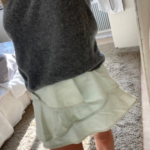 Isabel marant kjol - Såå fin och unik jeanskjol från Isabel marant😍😍passar till typ allt och är så cool och användbar!!