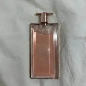 Lancome Idole, 50ml. Använd väldigt få gånger. Nypris 1150kr. 