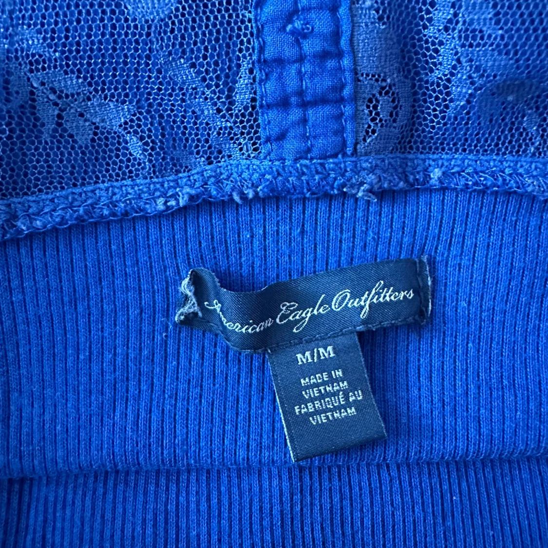 Blå topp med spets  - 90