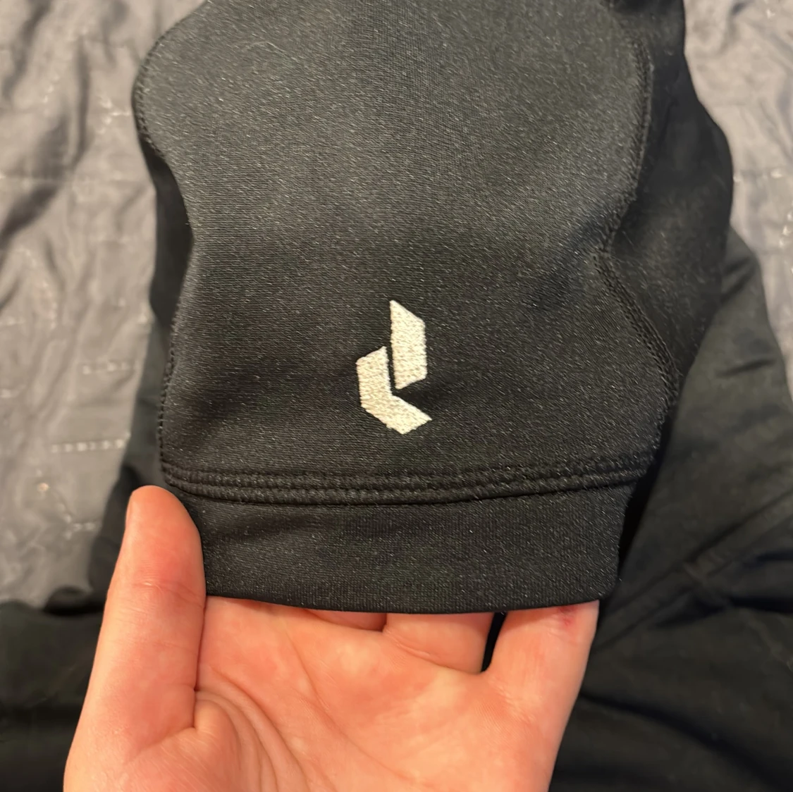 Peak performance hoodie  - 90