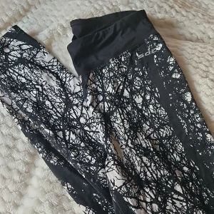 Tights S - Snygga tights i S. Märke Soc