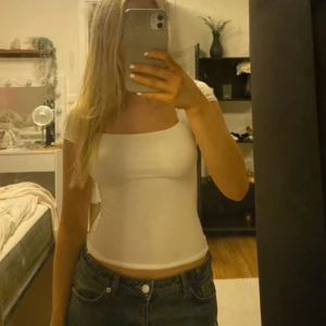 Fin kortärmad tröja  - Nyskick 