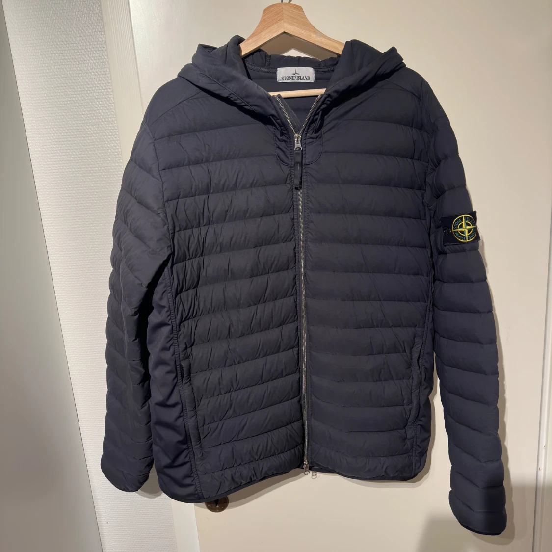 Stone island lättviktsjacka