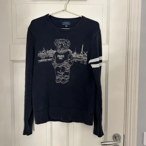 Ralph lauren - Söljer nu min Ralph lauren tröja då den inte kommer till användning. Skriv om ni har några frågor 