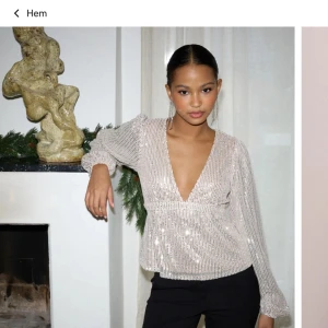 Nyårs topp - Jätte fin nyårs topp från Nelly som jag aldrig har andvändt. Lapparna finns kvar.