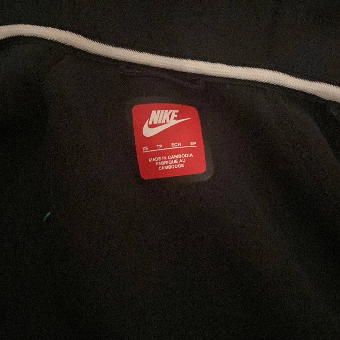 Svart Nike tech fleece  - 90