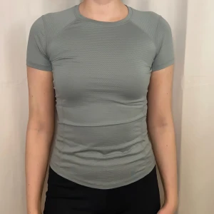 Träningströja - Ny från hm