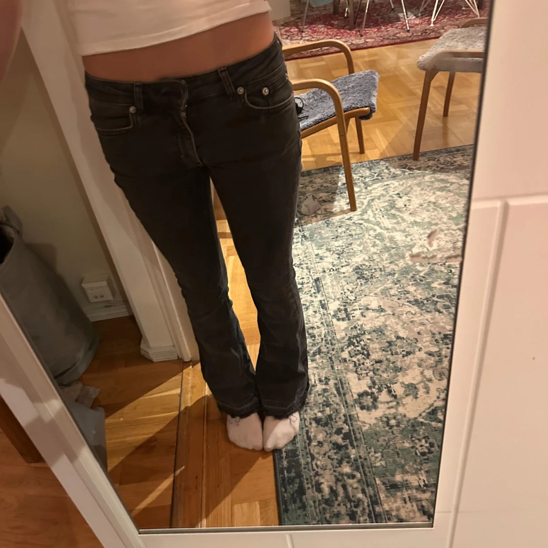 Svarta bootcut jeans - 90