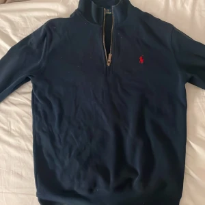 Ralph lauren quater zip  - Mörk blå Ralph lauren zip 