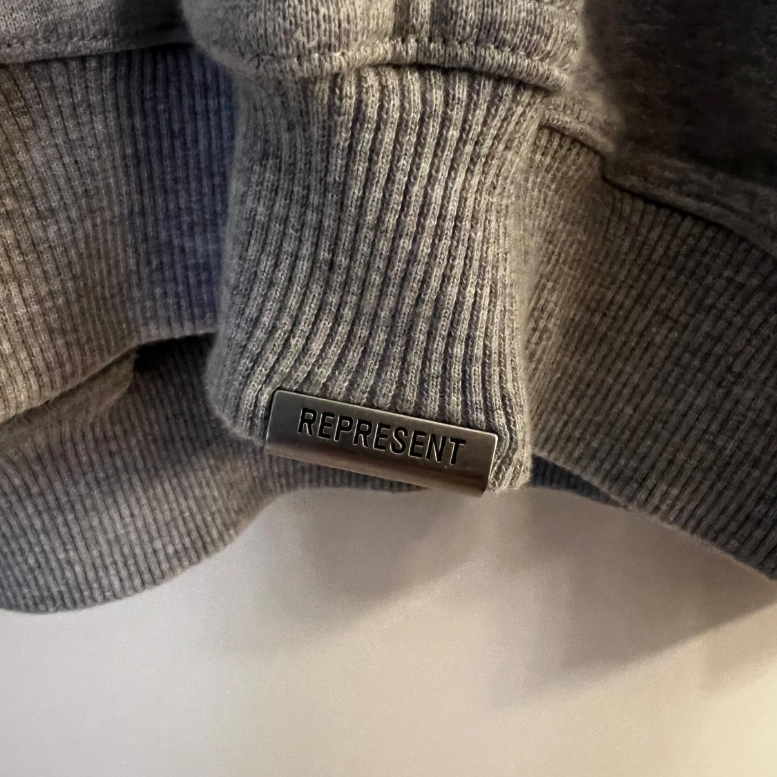 Represent Owners Club Sweater - 92