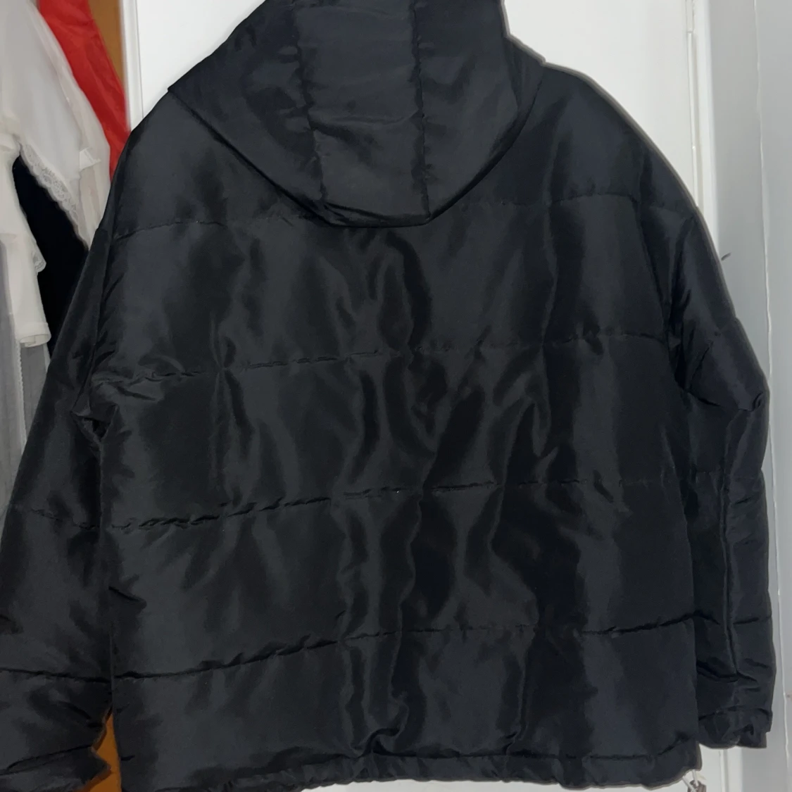 Svart pufferjacka från Ellesse - 92