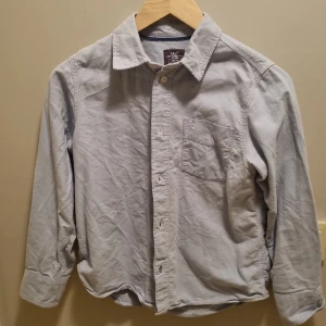 3 h&m skjortor - Alla tre är i bra skick, S i storlek, de är för små för mig