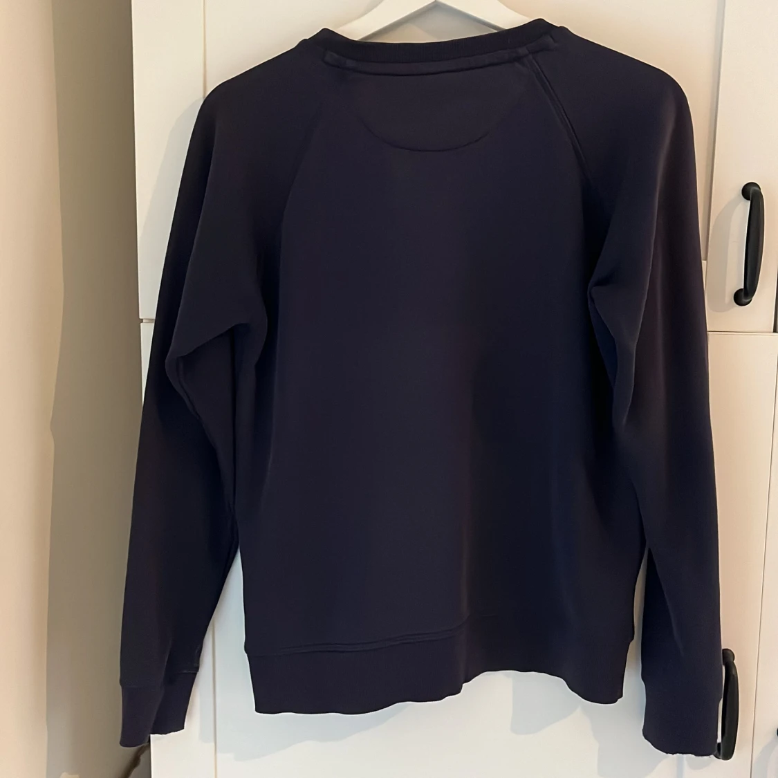 Mörkblå tröja från GANT - 90
