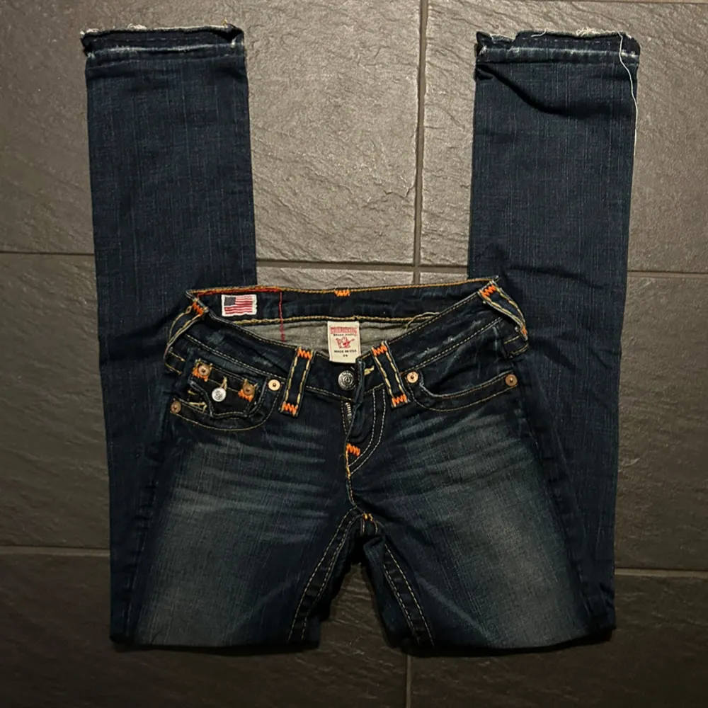 Midjemått- 36 Innebenslöngd- 77💗. Jeans & Byxor.