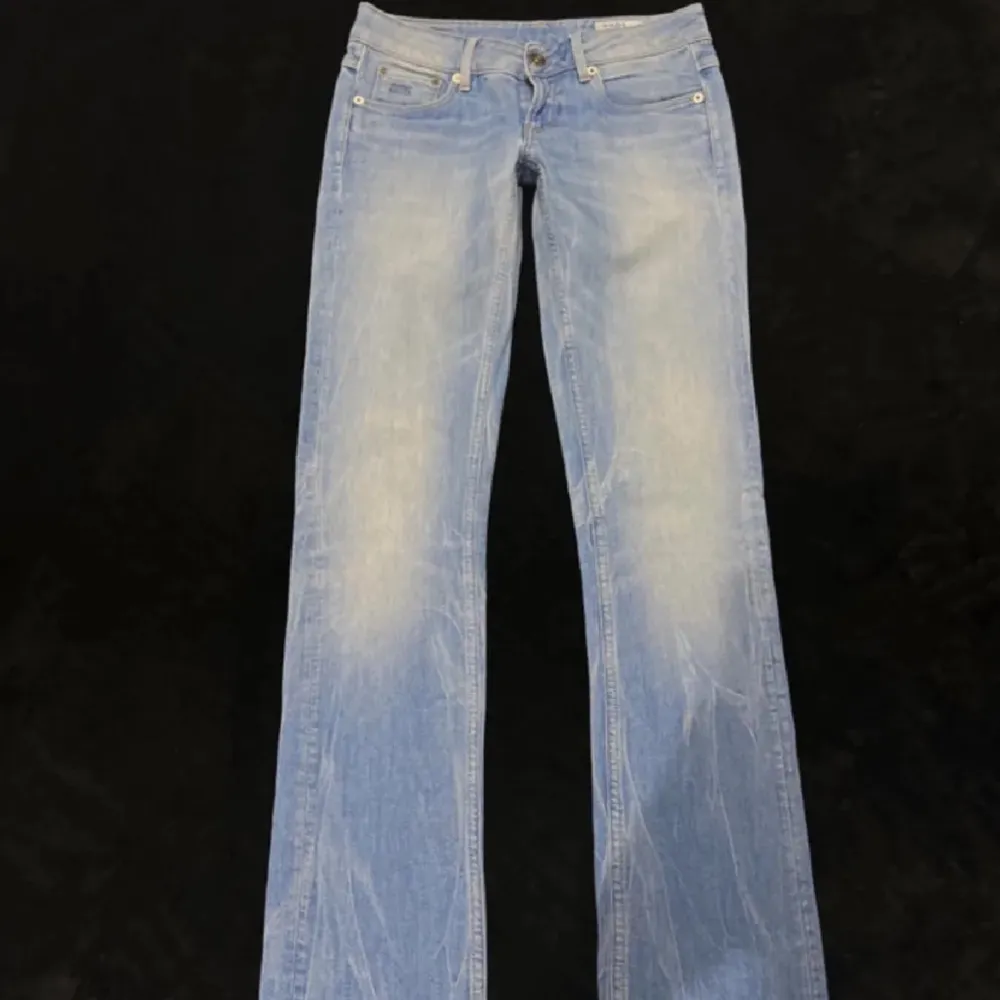 jättefina lowwaist g-star jeans. Jeans & Byxor.