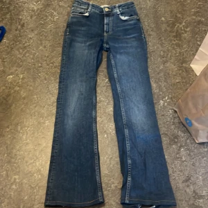 Ett par jättefina Zara jeans  - Zara jeans