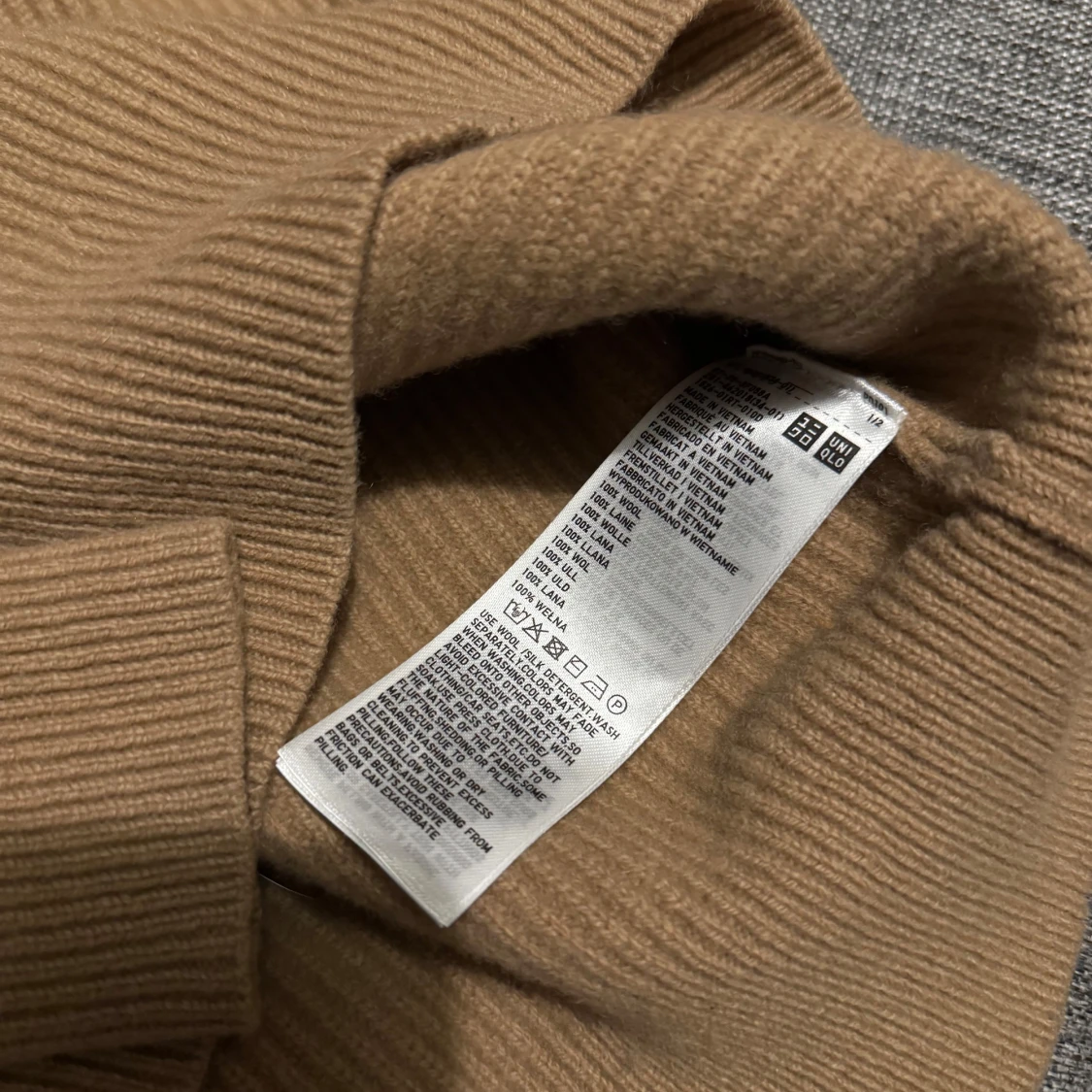 Uniqlo ullktröja - 3