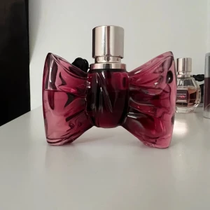 Viktor & Rolf Bonbon - Parfym, jättegod men jag använder den inte💗
