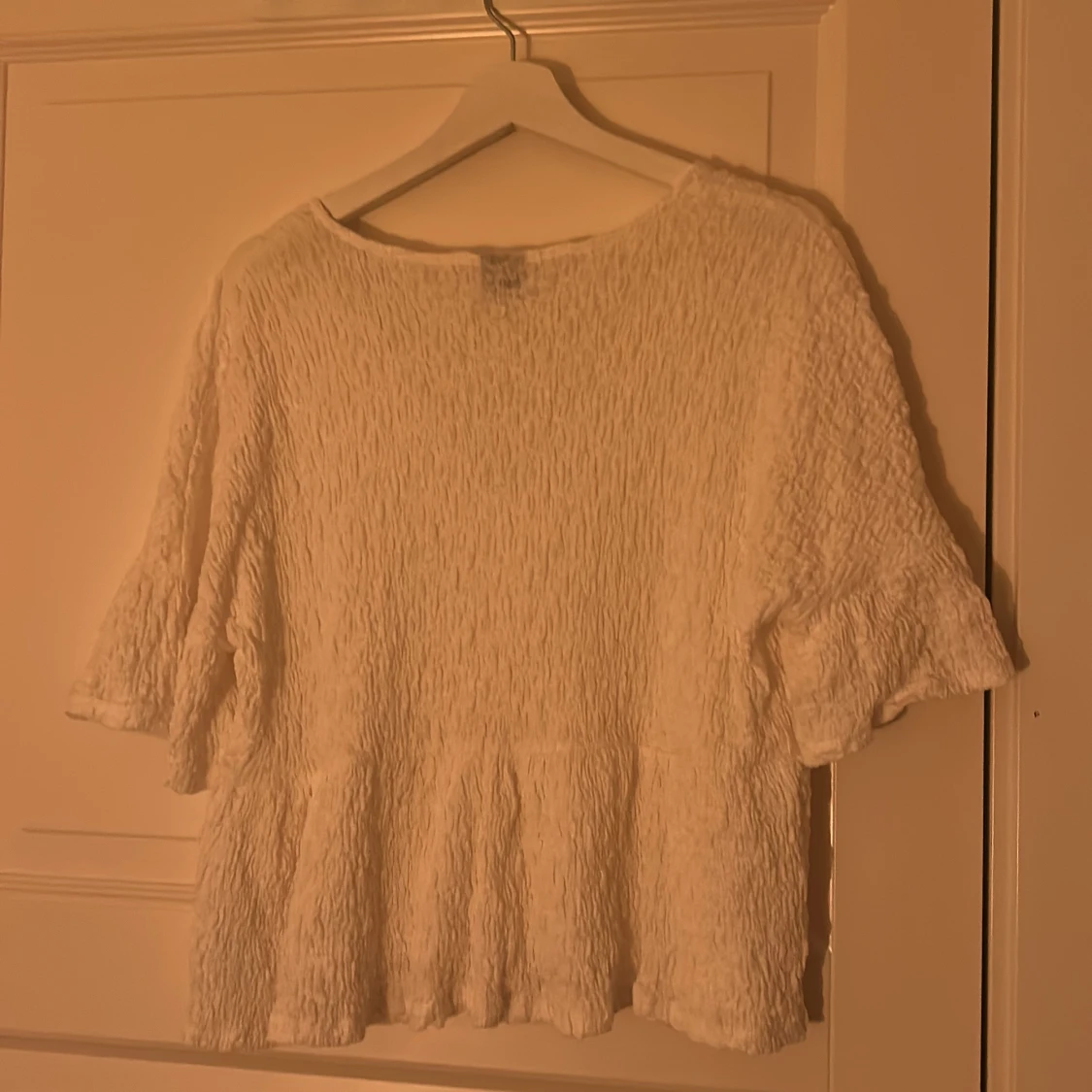 Vit blus från Gina Tricot - 1