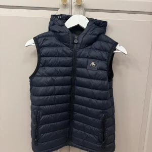 Moose knuckles väst - Galet fett mosse knuckles väst sitter som en xs nypris 5000+