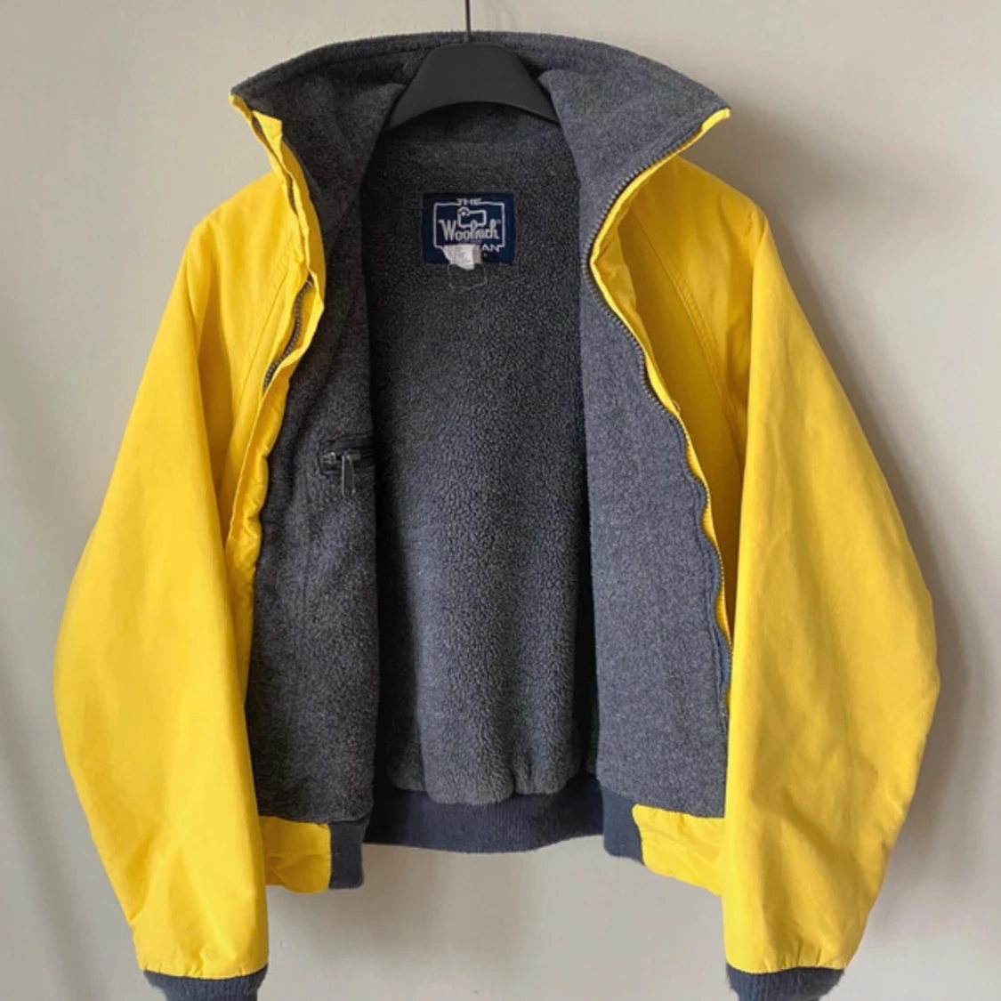 Gul jacka från Woolrich - 3