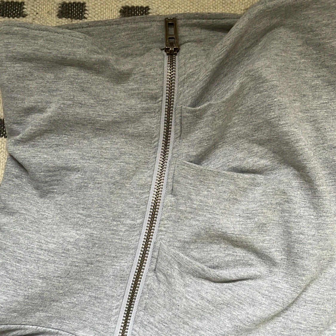 Grå hoodie från Army of Me - 1