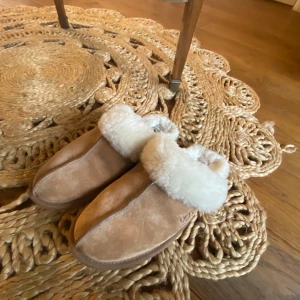 jättefina inne tofflor❤️ - sååå sköna och fina tofflor från UGG❤️