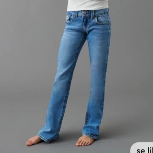 Lågmidjade jeans - Från Gina young 🩷 inga defekter🩷