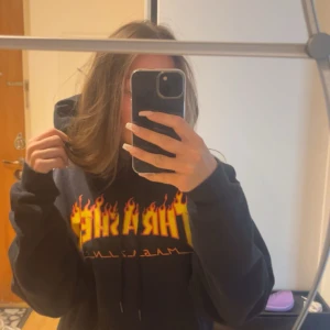 Thrasher Hoodie  - En använd hoodie, strl M 